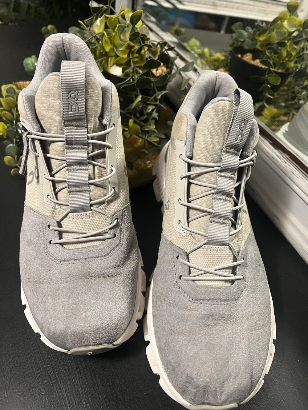 ON Cloud Women’s Hi Sneaker in Glacier & Grey